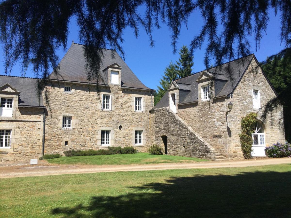 Manoir De Saint-Fiacre Bed & Breakfast Malansac Exterior photo